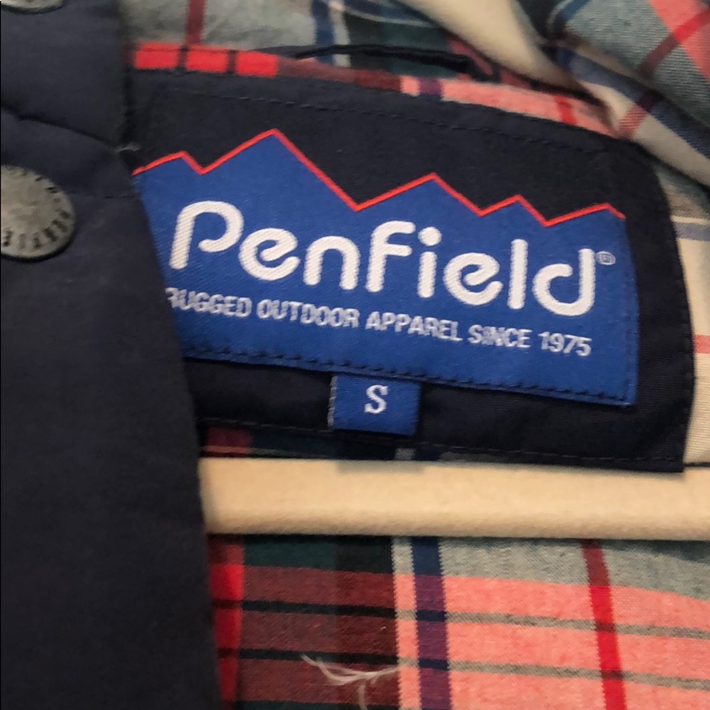 Hooded pen field vest